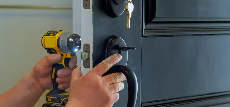 Commercial Door Lock Installation Verdun