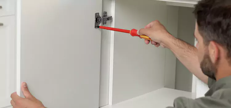 Screen Door Hinge Repair Verdun